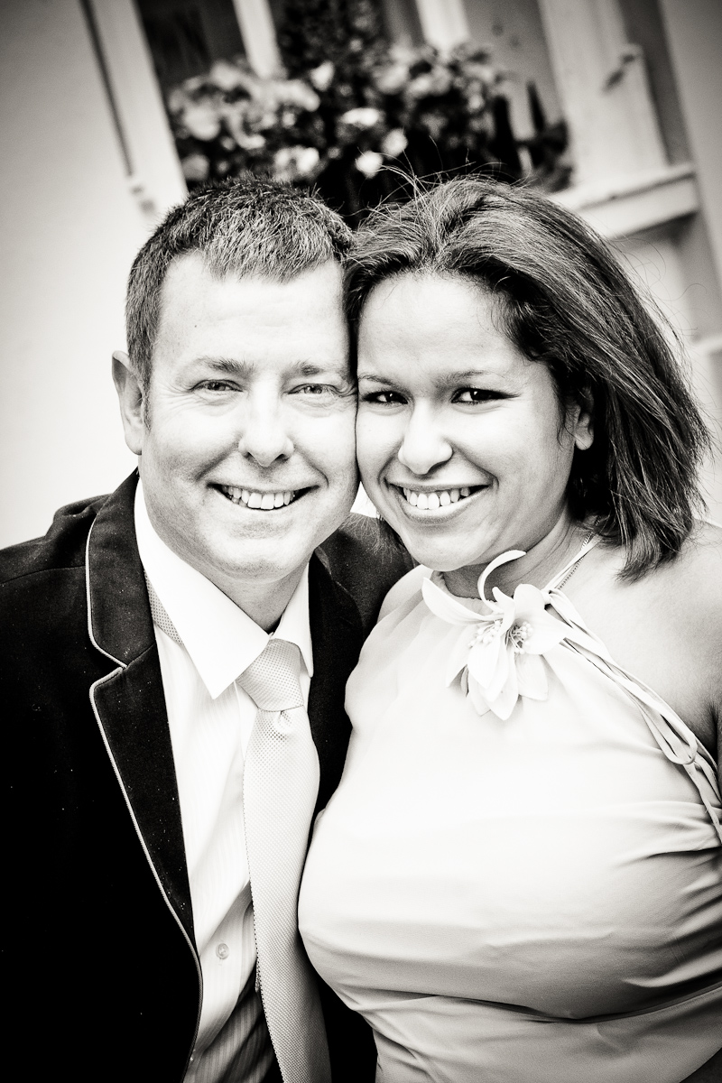 20120515124537-2-Edit-2 wedding couple close-up in black and white